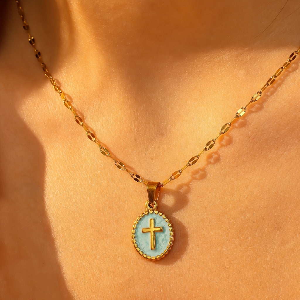 A Simple Pendant Necklace Suitable for Women, Featuring a Fashionable Street Style, Ideal for Parties, Holidays, Dates, and Other Occasions, and Can Be Used as Daily Accessory or Gift.