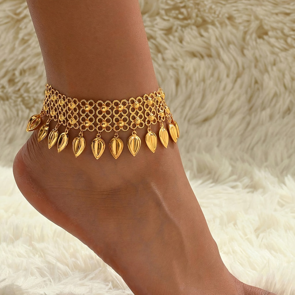 A Fashionable, Simple, Versatile, Casual, and Commuting Exquisite Bell Tassel Wheat Fringe Multi-Layer Women's Anklet